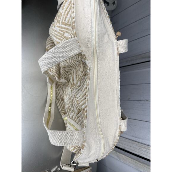 America And Beyond Sequin Embellished Floral Hand Beaded Crossbody Bag Tote - Picture 6 of 10